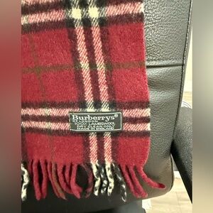 Burberry Classic Burgundy Plaid Lambswool Scarf